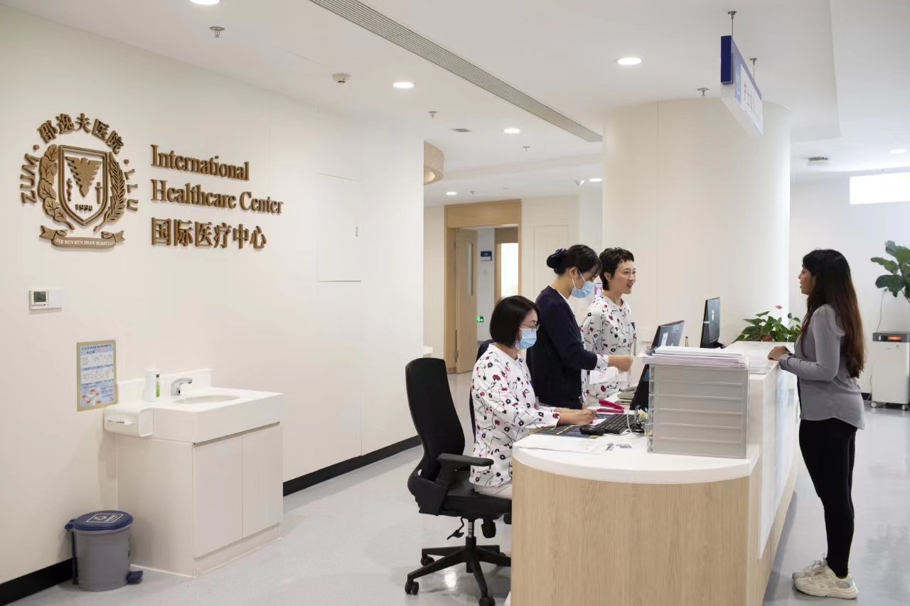 항저우의 이 국제화 병원을 어떻게 외국 친구들로 하여금