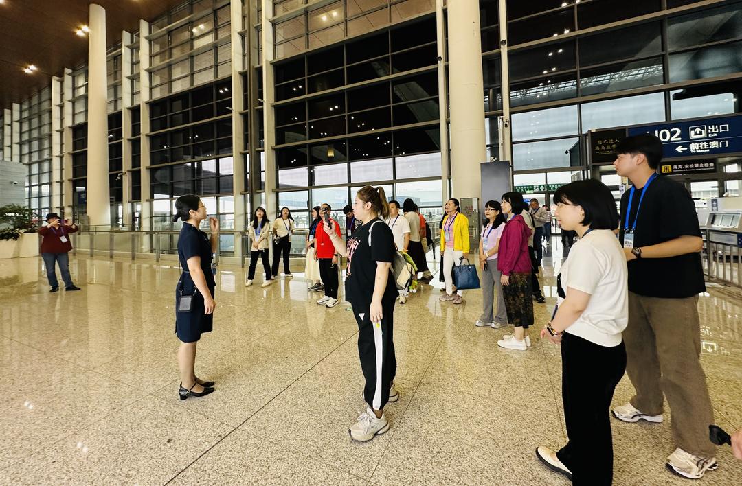 海外华媒聚焦珠海：见证港珠澳大桥，感受大湾区发展脉搏