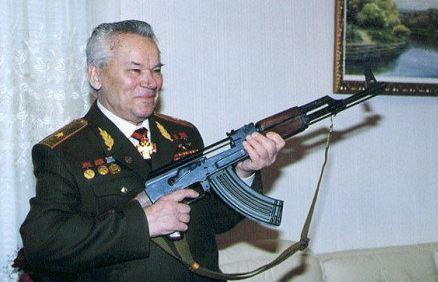 AK-47设计者去世 被誉为“世界枪王”(图)