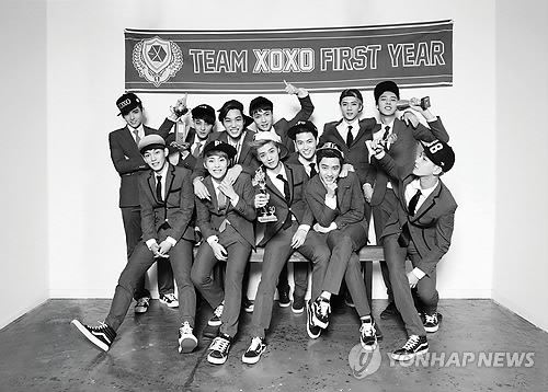 男团EXO首张专辑销量近74万张