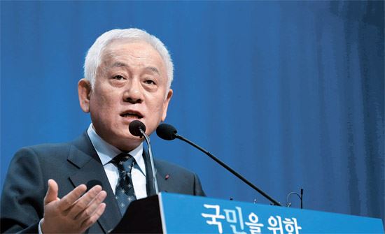 触动民主党圣域“阳光政策”的金汉吉代表