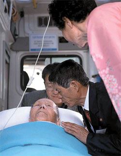 韩朝离散家属实现梦中的单独见面