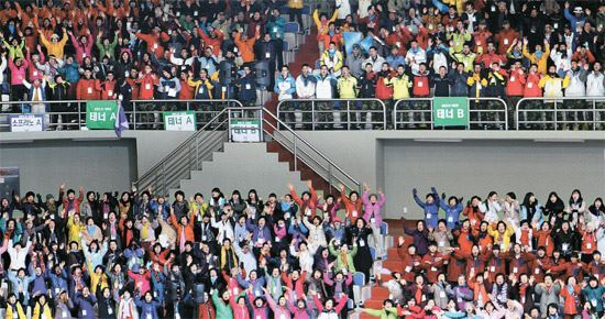 再来一次IOC访韩时的2018人平昌合唱团