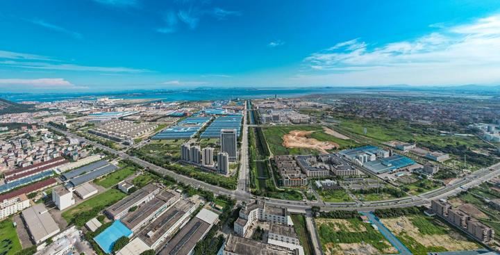 努力打造“一带一路”共赢样板——中印尼“两国双园”逐浪立潮头