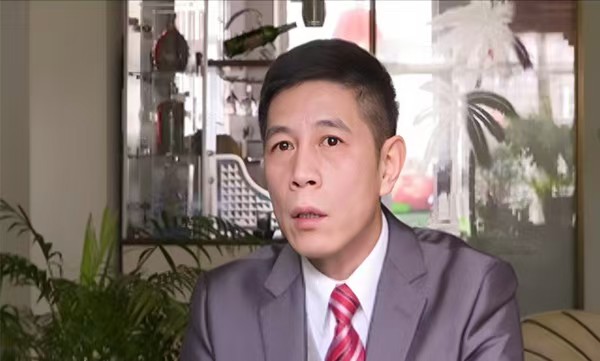利顺蛋壳雕大师赋